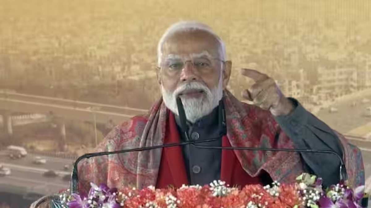 पीएम मोदी पहुंचे जयपुर